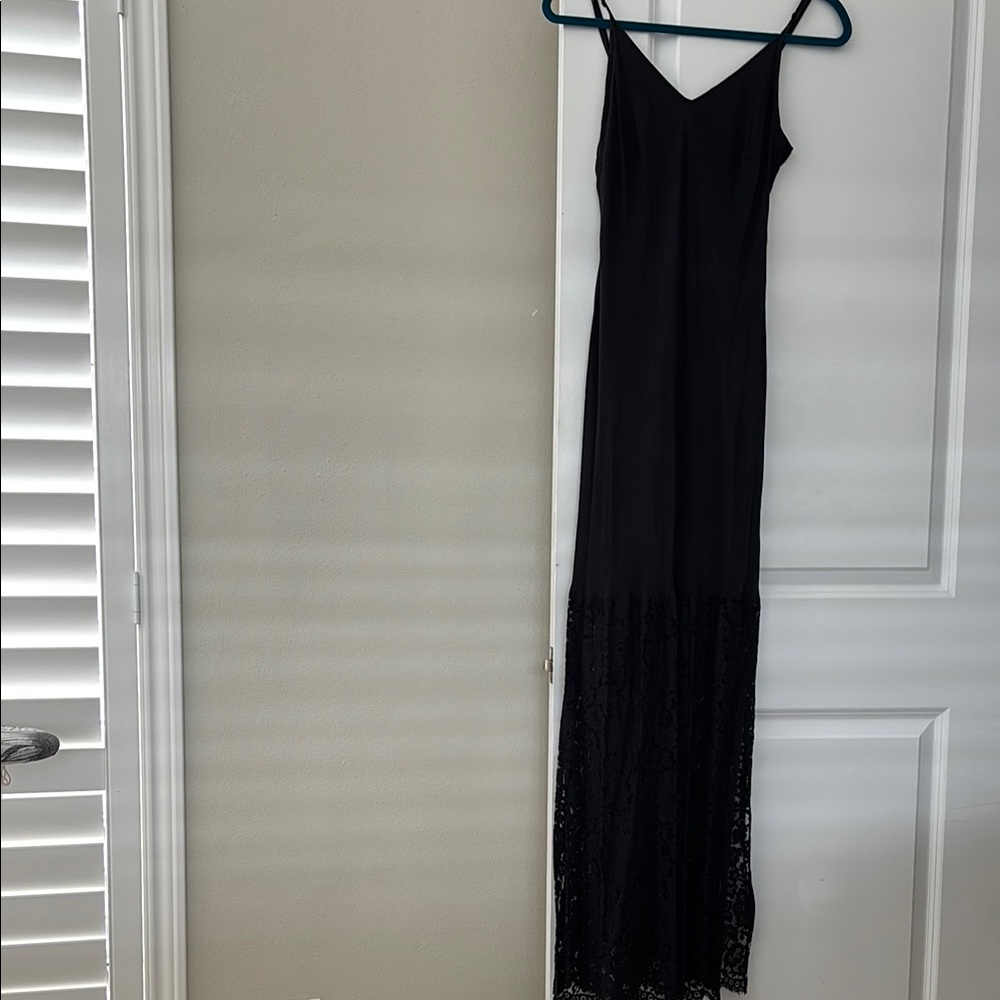 Elegant Black Lace Maxi Dress